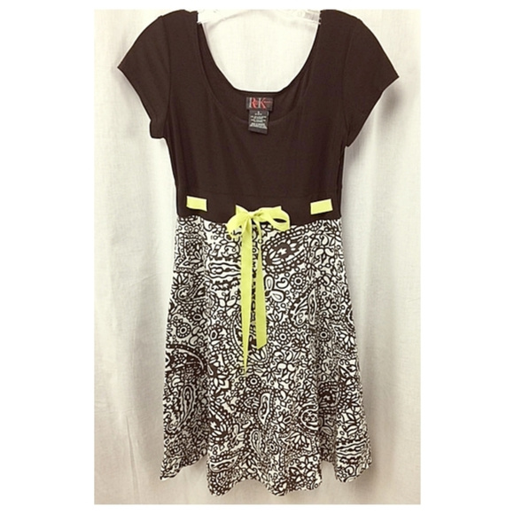 Super Cute Brown Paisley Scoop Neck SS Dress 6 - Picture 3 of 6